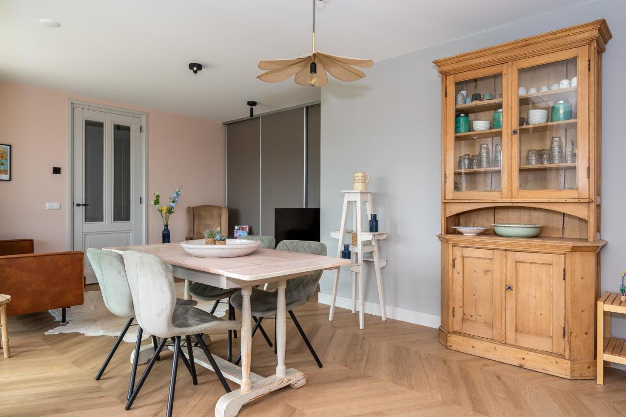 Appartement De Dageraad In Monumentale Boerderij Kimswerd Esterno foto